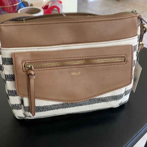 Relic Handbags - Relic crossbody 💋💋